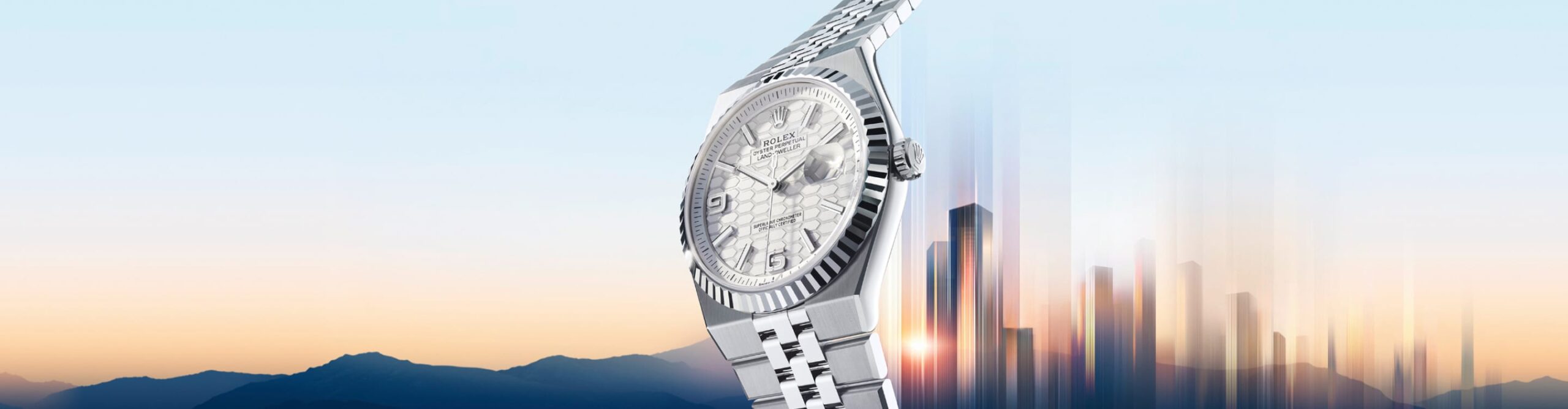corners-new-watches-2025-the-land-dweller-hub-cover_m127334-0001_2501fj_003-landscape[1]