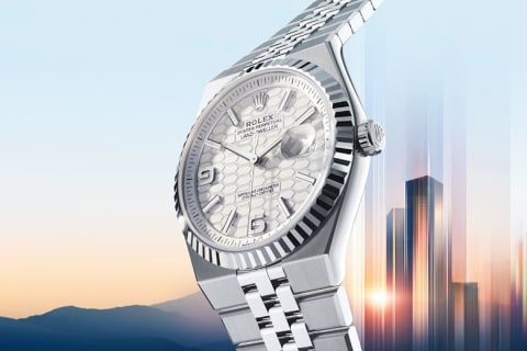 corners-new-watches-2025-the-land-dweller-hub-cover_m127334-0001_2501fj_003-portrait[1]