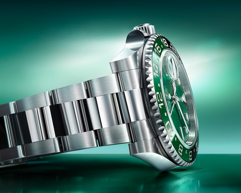 rolex-new-watches-2025-gmt-master-ii-oyster-bracelet_m126729vtnr-0001_2412uf_003-portrait