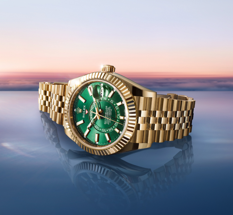 rolex-new-watches-2025-new-dials-sky-dweller-ambiance_m336938-0008_2501-portrait