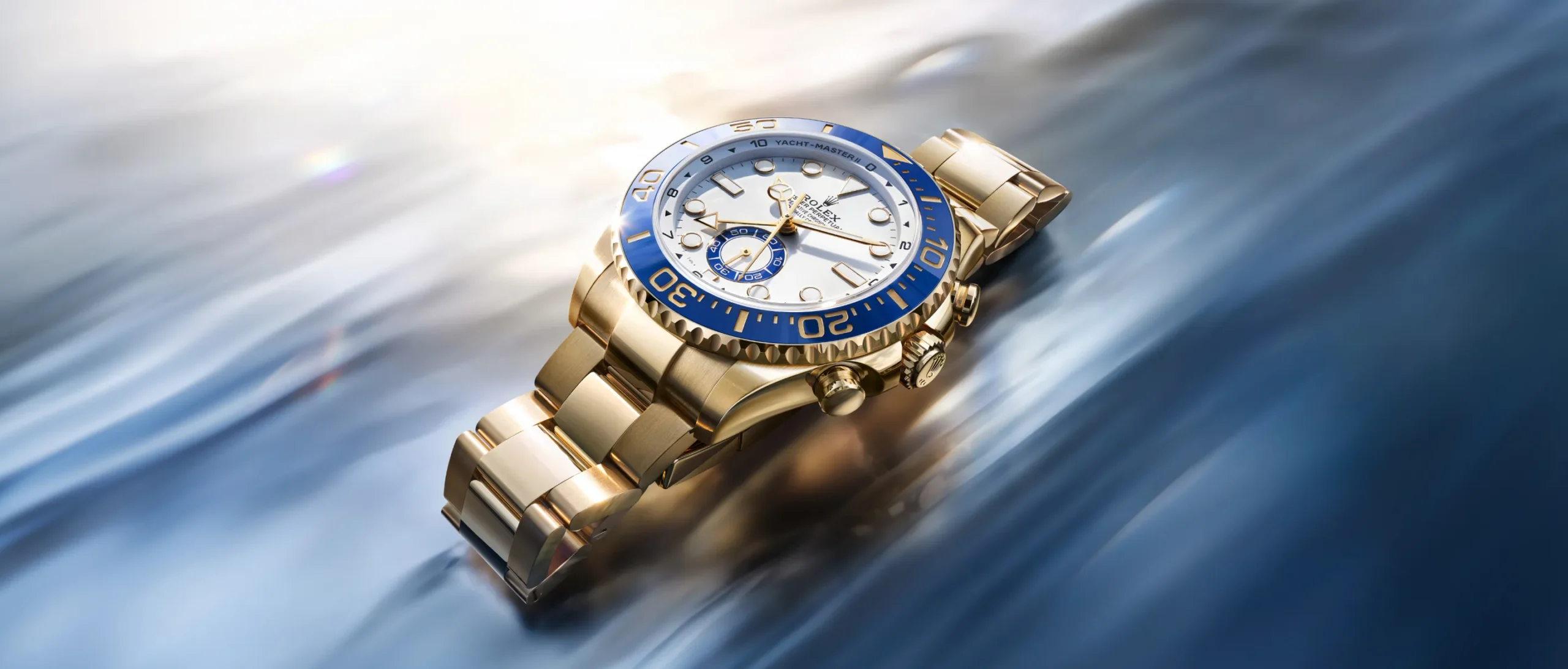 rolex-yacht-master-II-yellow-gold-ambiance-m126688-0001-landscape