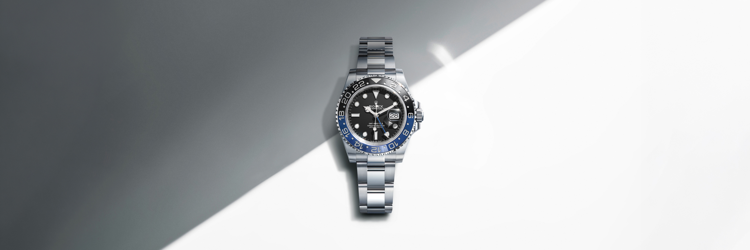 rolex-collection_banner-gmt-master-ii-cover-m126710blnr-0003-landscape