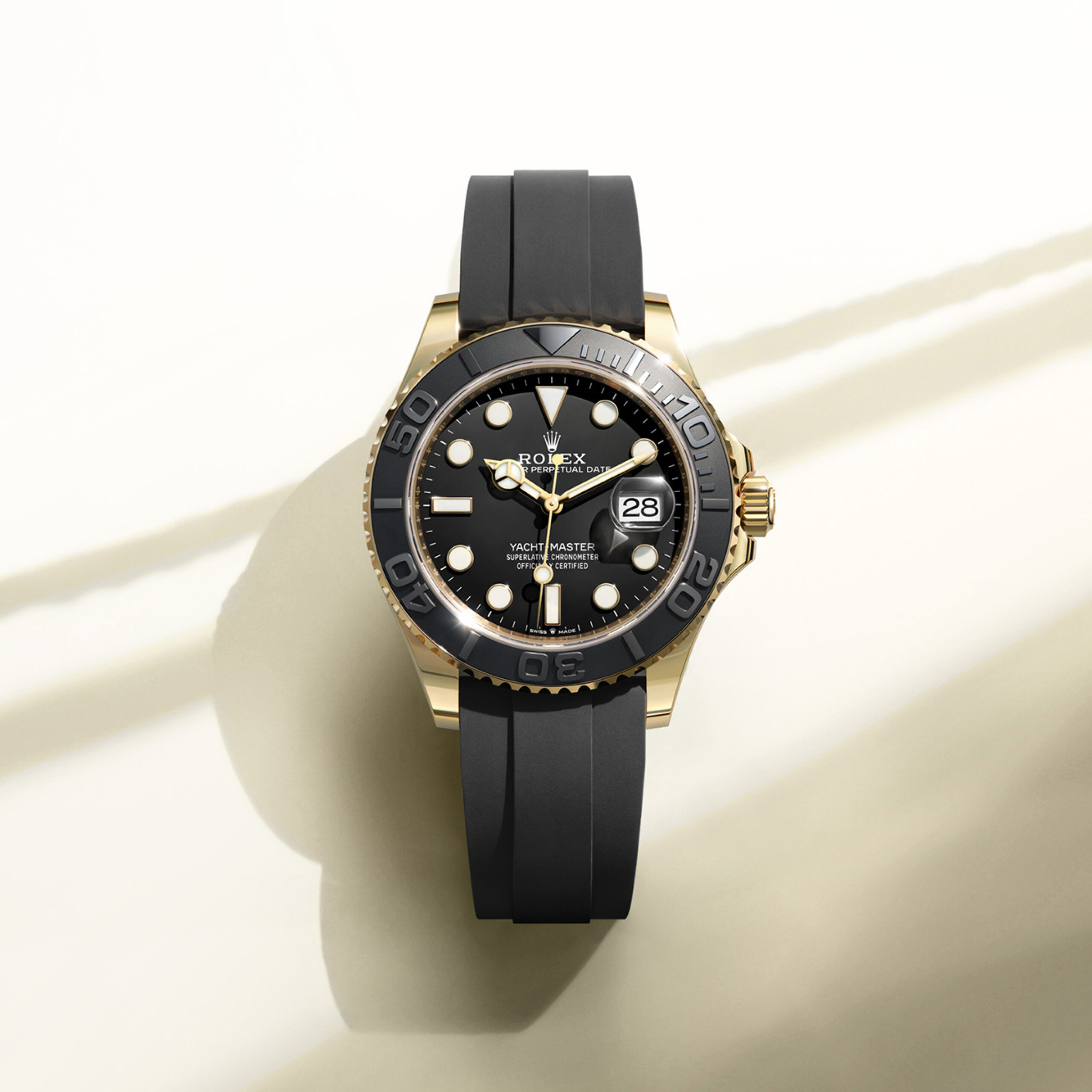 rolex-collection_banner-yacht-master-cover-m226658-0001-portrait