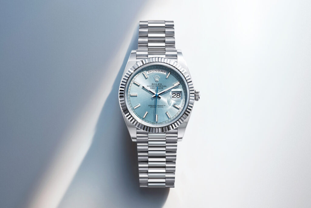 rolex-collections-keep-exploring-day-date-cover-m128236-0018-landscape
