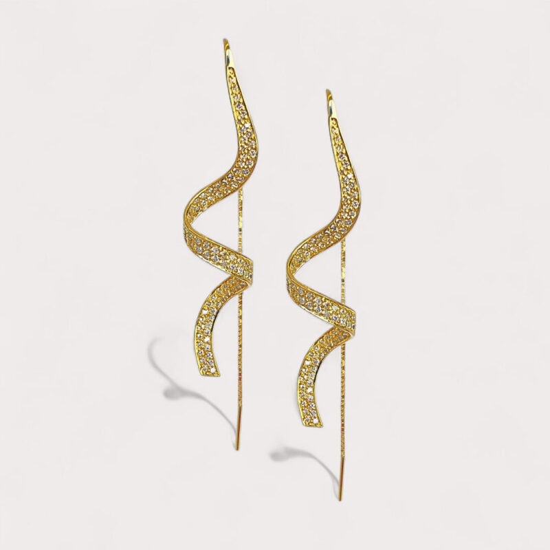 Brinco em Ouro Amarelo com Diamantes – Coleção Vortex